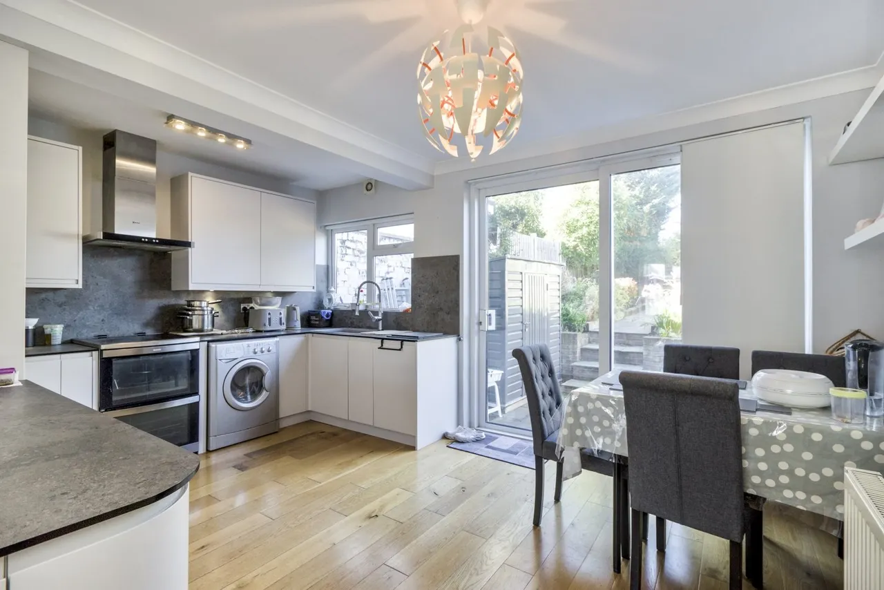 Collindale Avenue, Erith, DA8, photo 3
