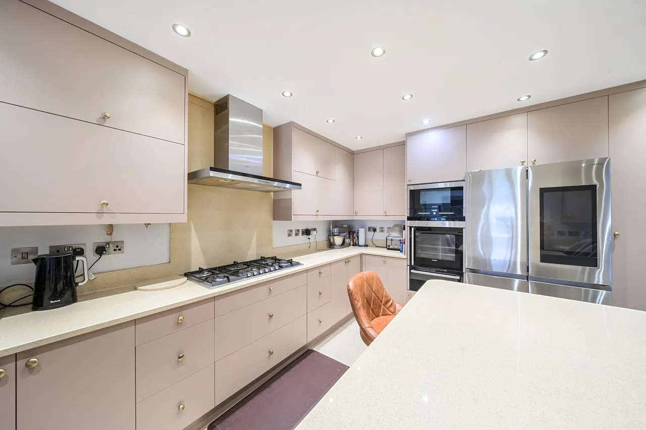 Moat Drive, Harrow, HA1, photo 24