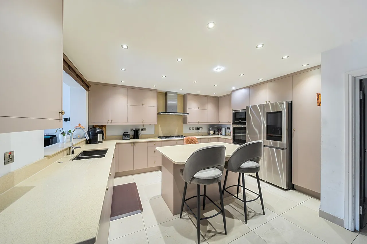 Moat Drive, Harrow, HA1, photo 20