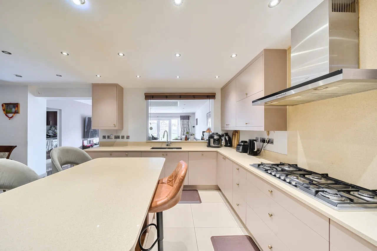 Moat Drive, Harrow, HA1, photo 23