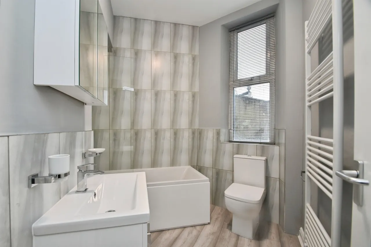 Knaresborough Road, Harrogate, HG2, photo 10