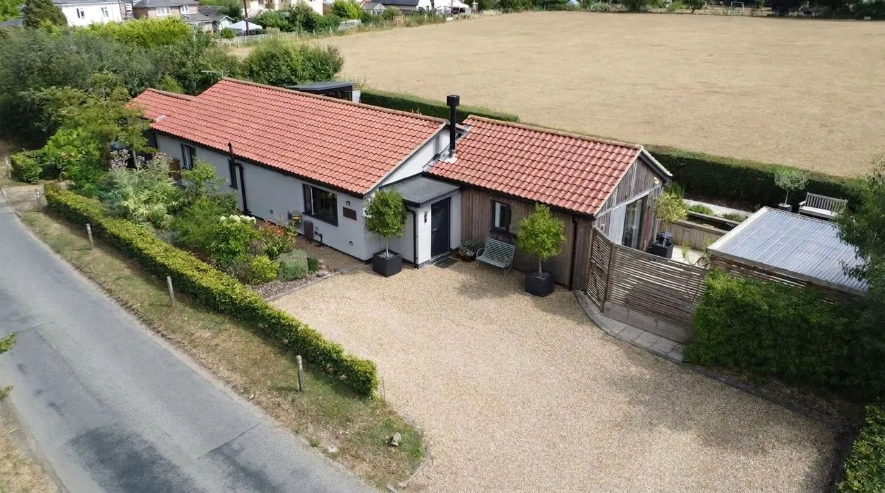 3 bed barn conversion for sale, Billywitch Barn, Park Green