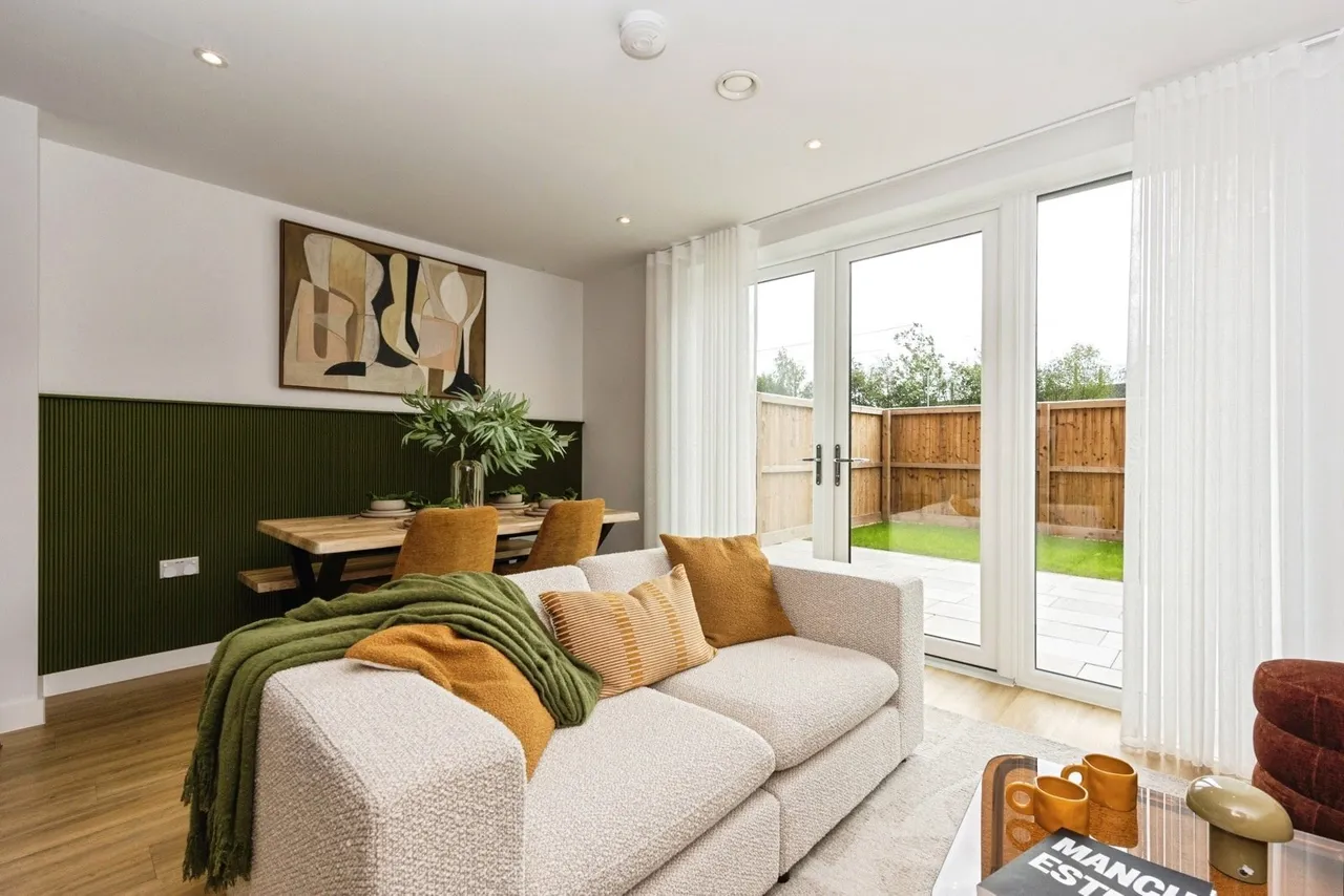 Lumina Village, Old Trafford, M16, photo 4
