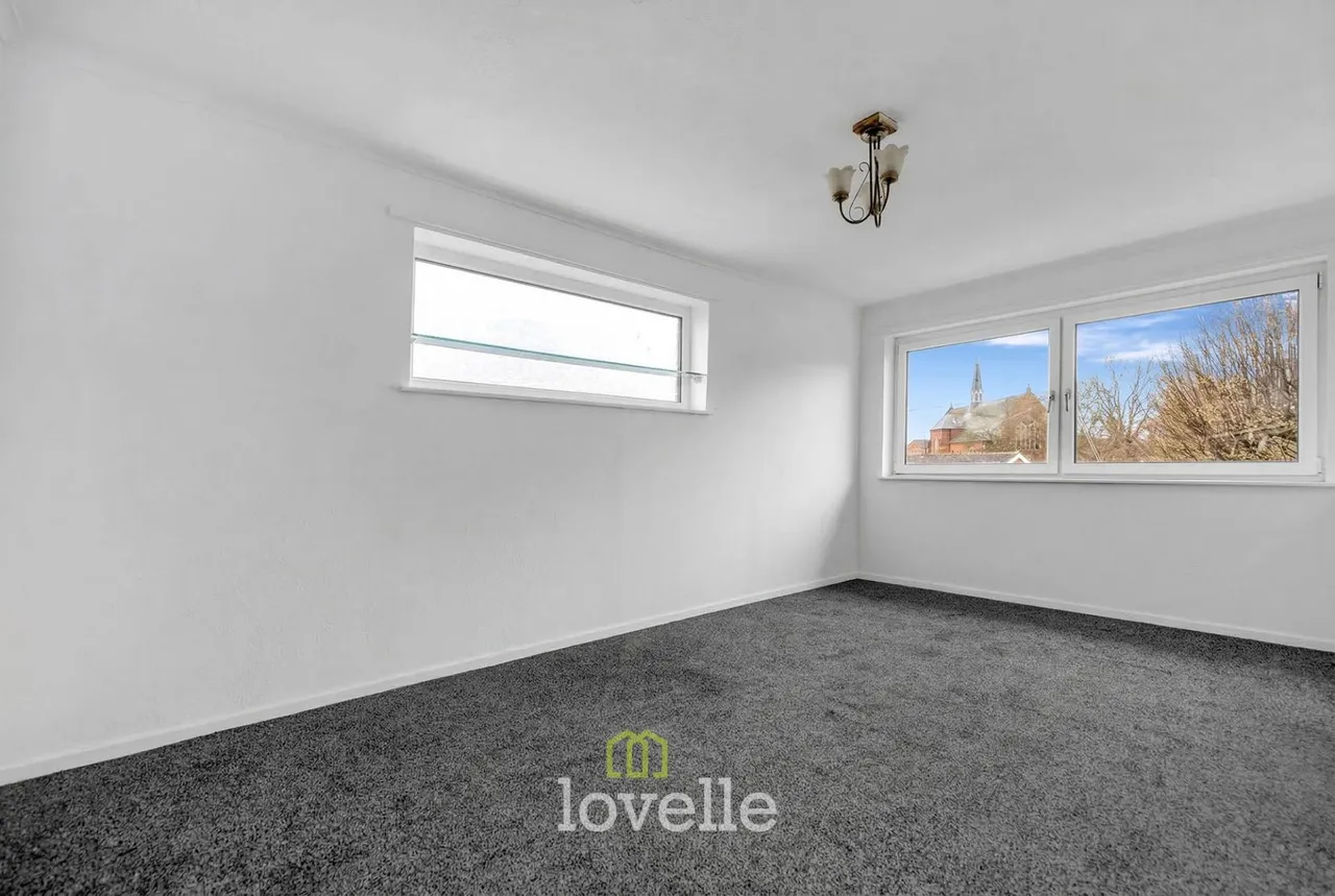 Bodiam Way, Grimsby, DN32, photo 3