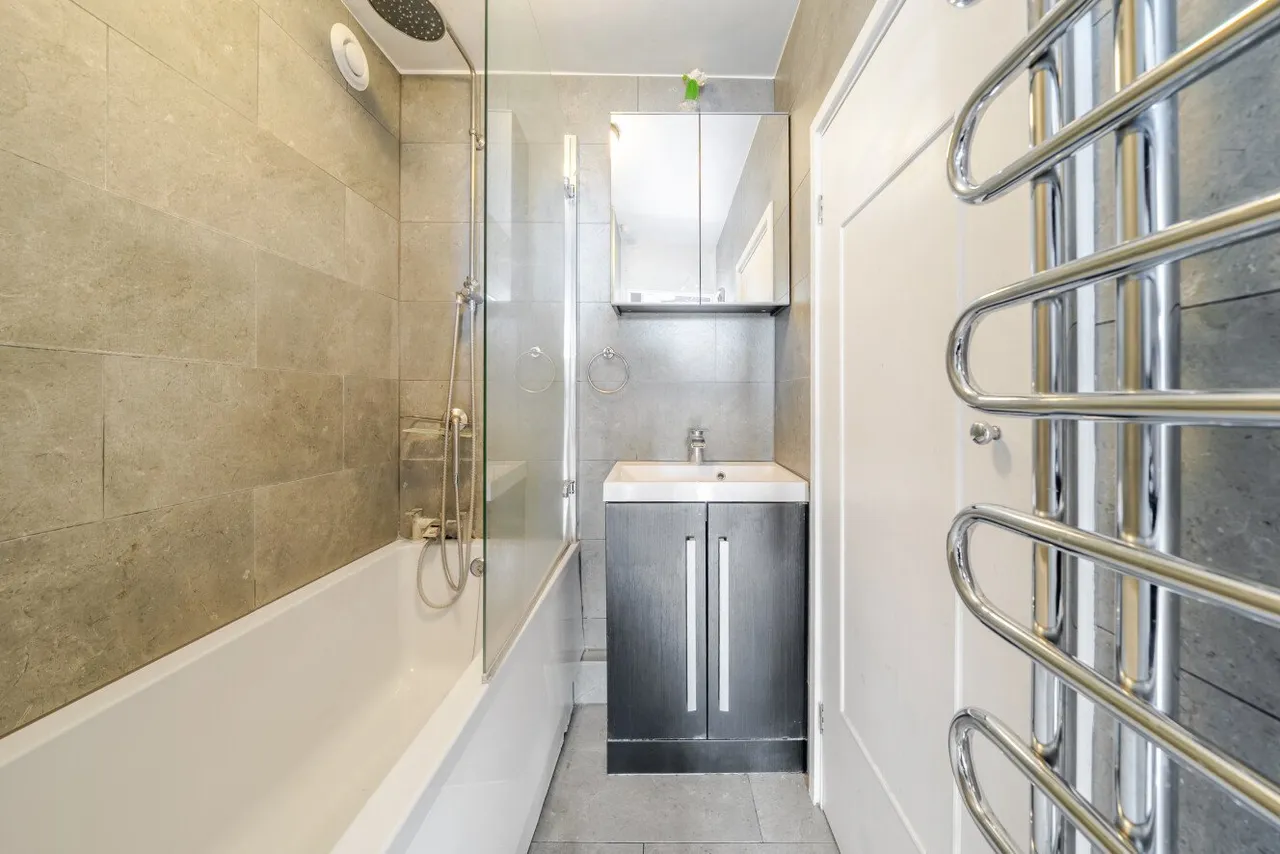 Lexden Road, Acton, W3, photo 8