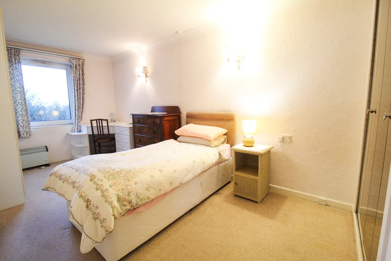 Rectory Court, Marple, SK6, photo 4
