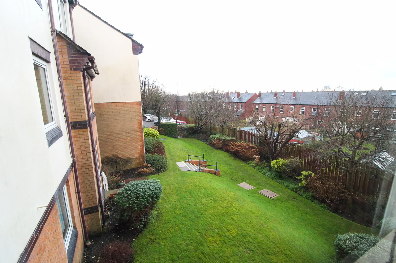 Rectory Court, Marple, SK6, photo 6
