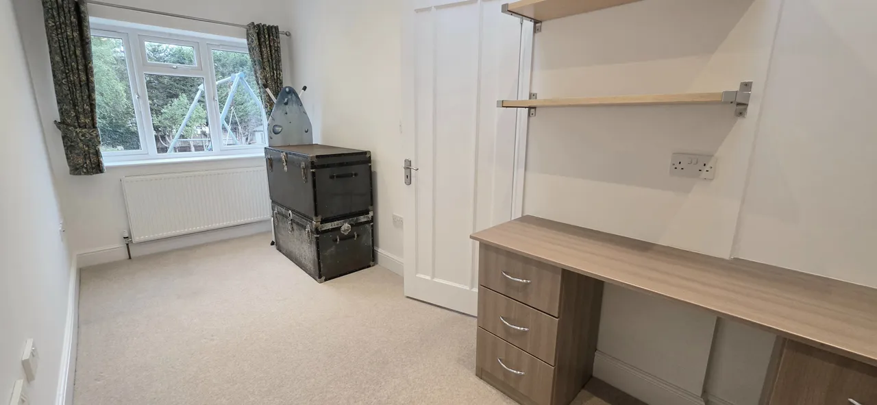 Lyndhurst Gardens, Pinner, HA5, photo 13