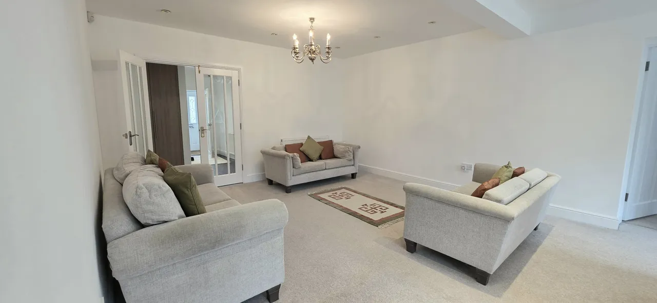 Lyndhurst Gardens, Pinner, HA5, photo 3