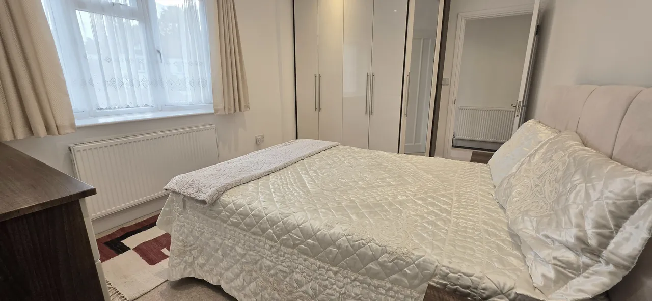 Lyndhurst Gardens, Pinner, HA5, photo 11