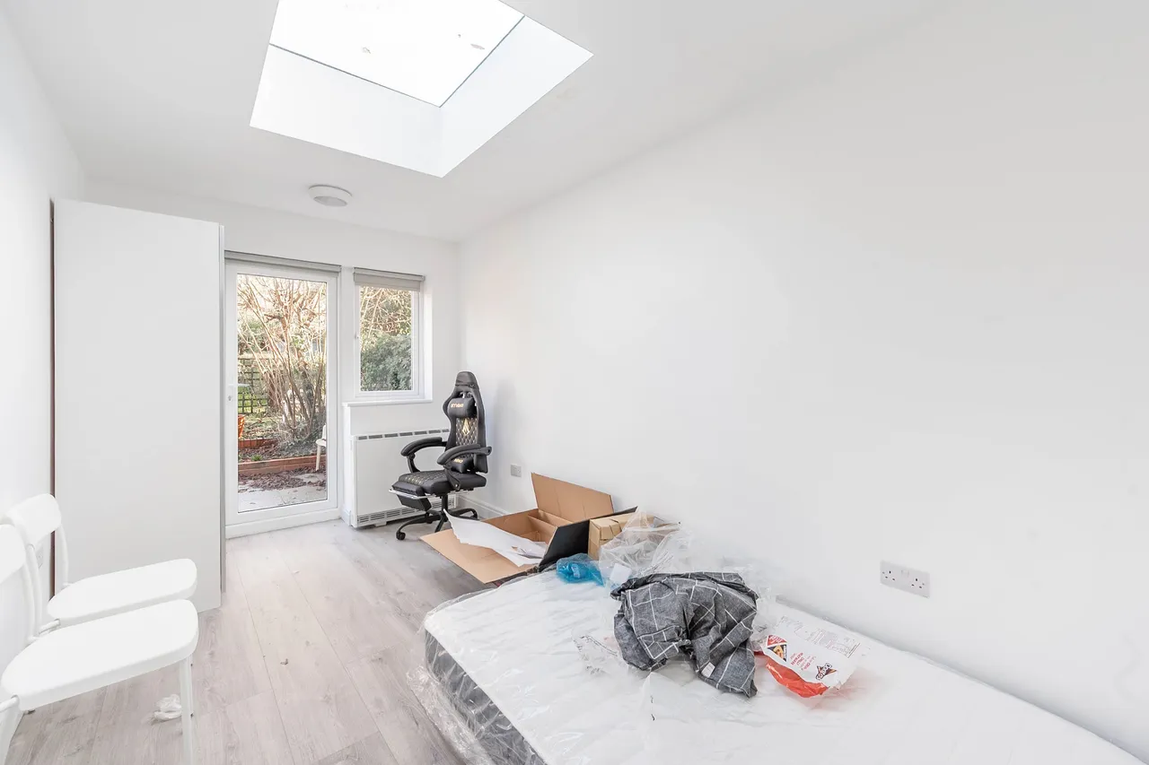 24 South Hill Avenue, Harrow, photo 3