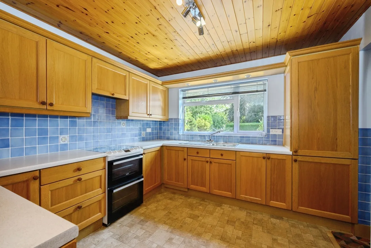 Hayes Lane, Kenley, CR8, photo 6