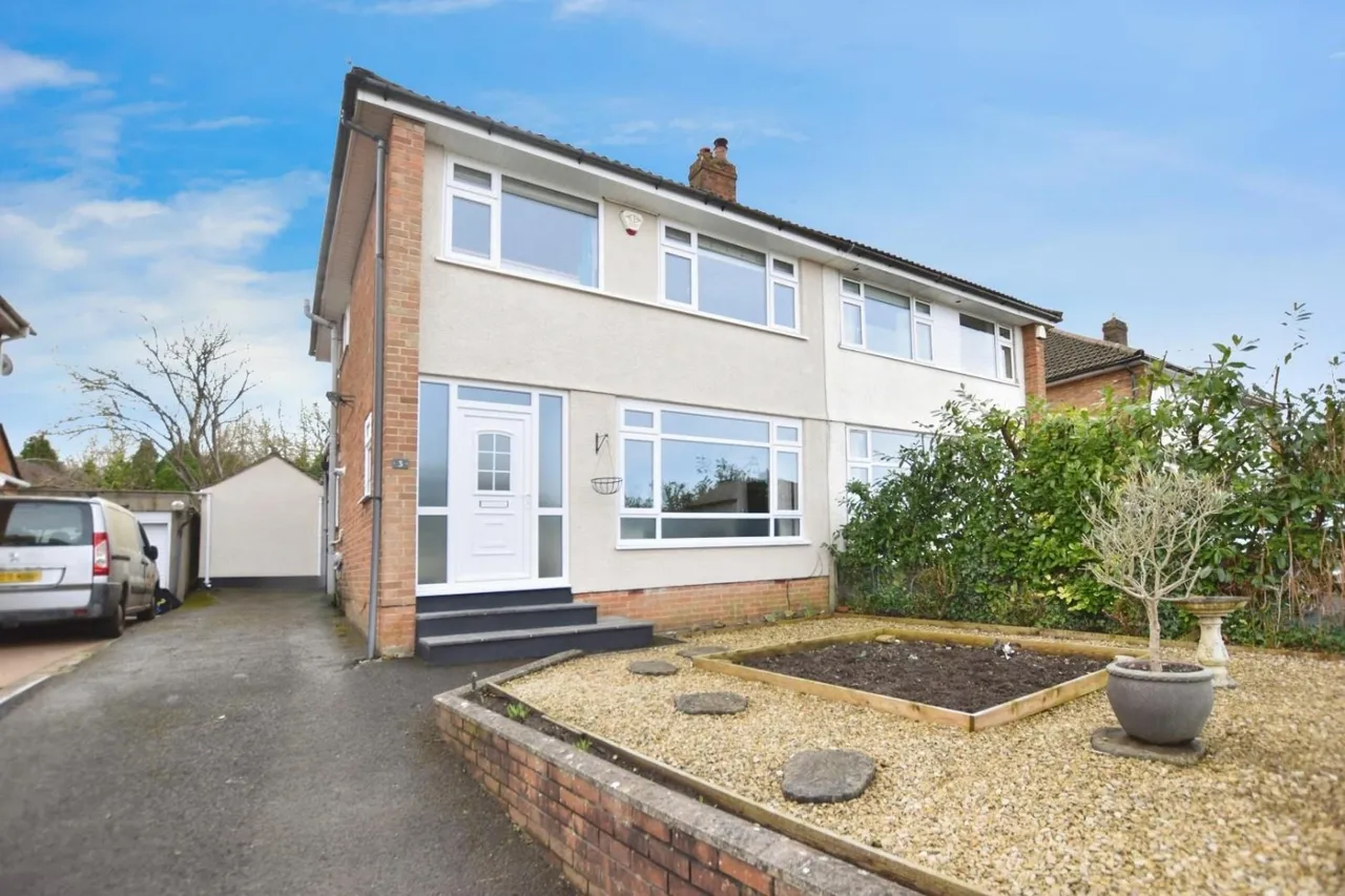 3 bed house for sale — Oaktree Gardens, Bristol