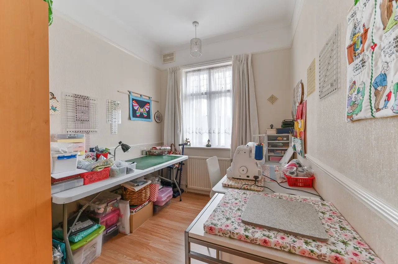 64 Ederline Avenue, London, photo 11