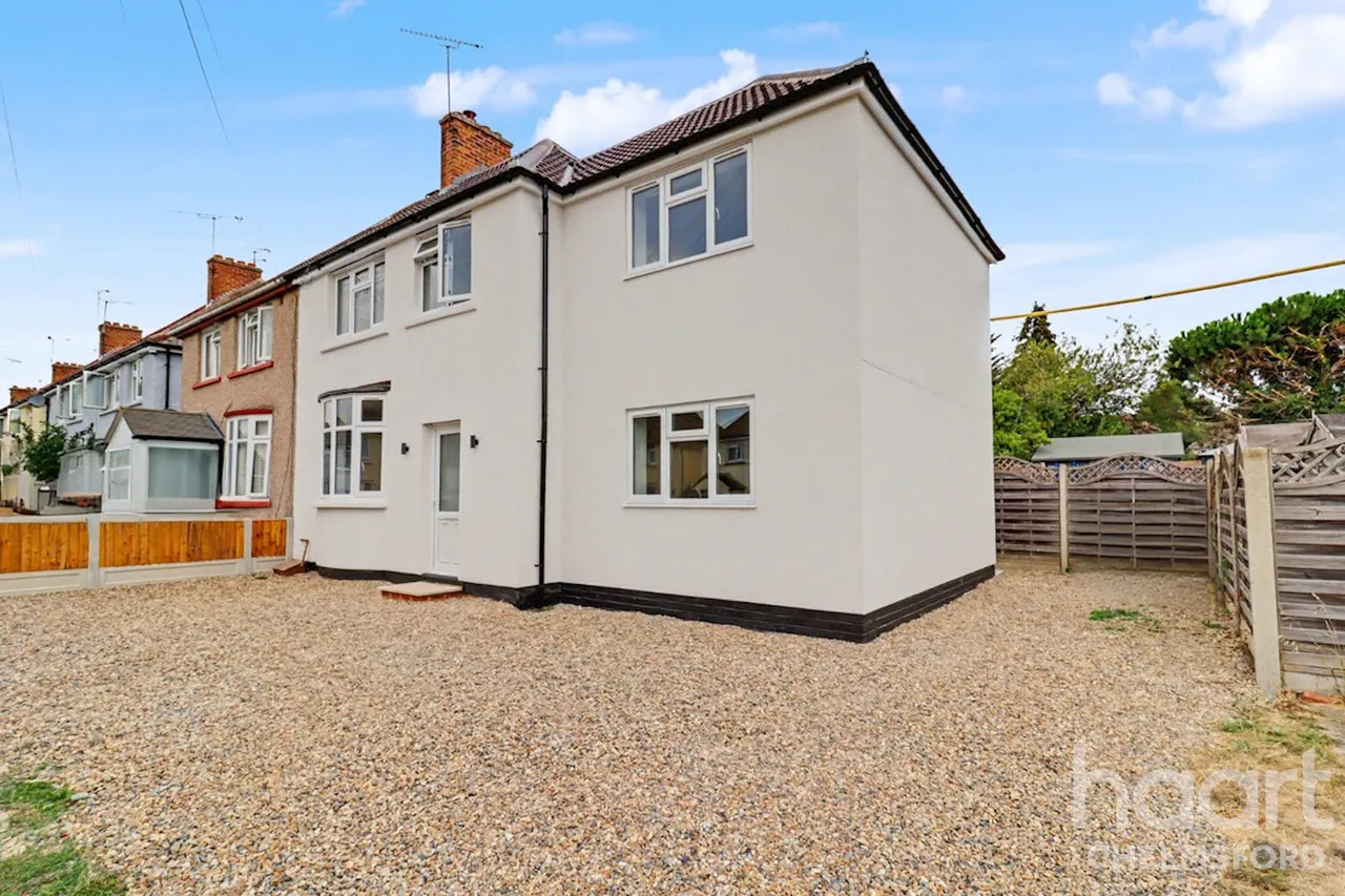 4 bed house for sale, Springfield Park Avenue, Chelmsford, CM2