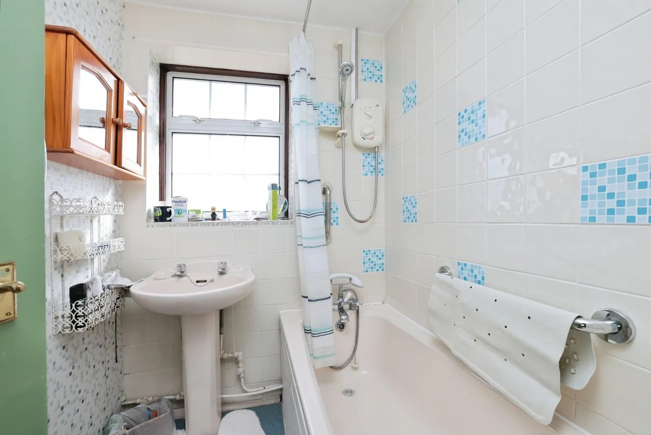 Lynton Road, Chesham, photo 8