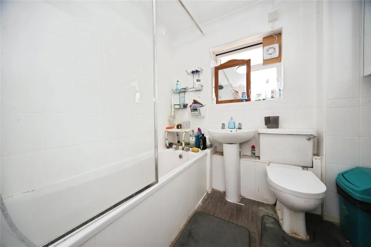 Hibbert Street, Luton, Bedfordshire, LU1, photo 10