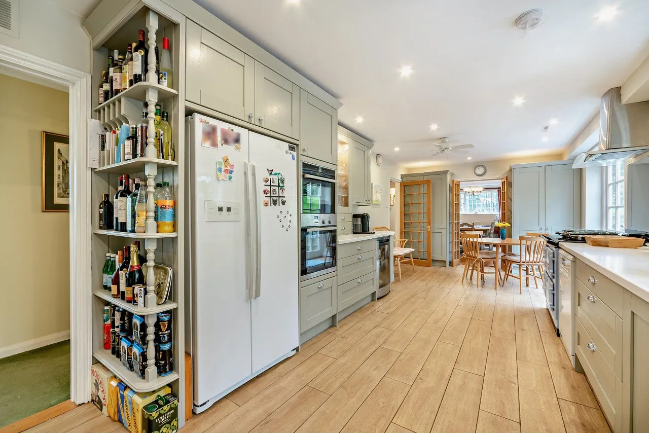 Powntley Copse, Alton, Hampshire, GU34 4DL, photo 12