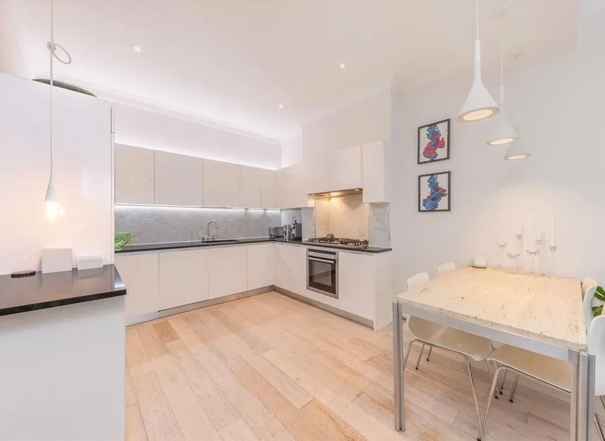 Bromfelde Road, Clapham, SW4, photo 2
