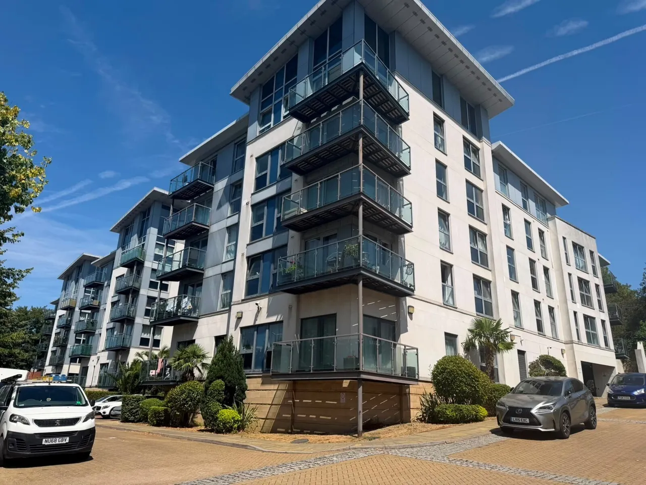2 bed flat for sale — Mckenzie Court, Maidstone