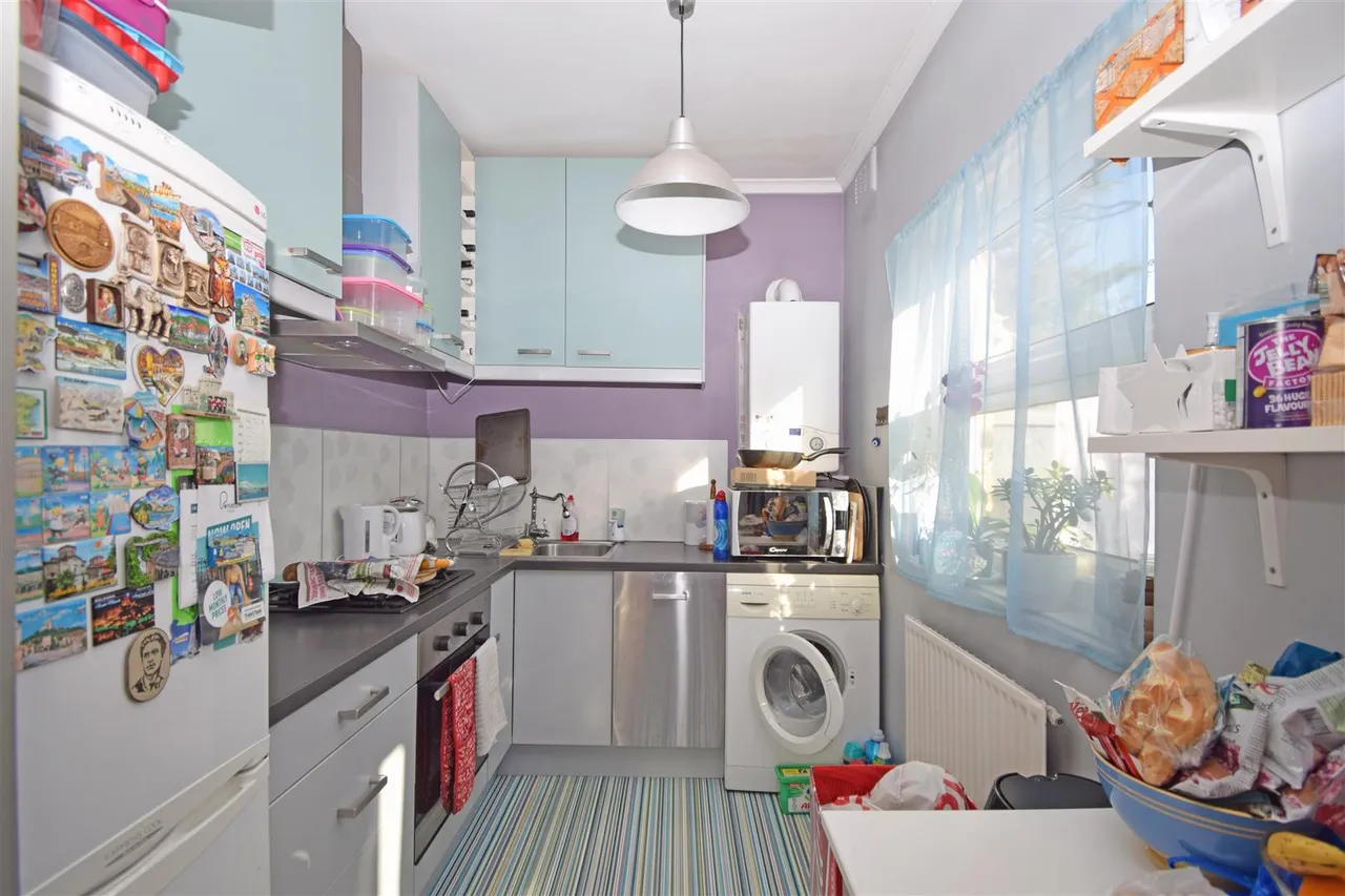 Cann Hall Road, London, photo 4