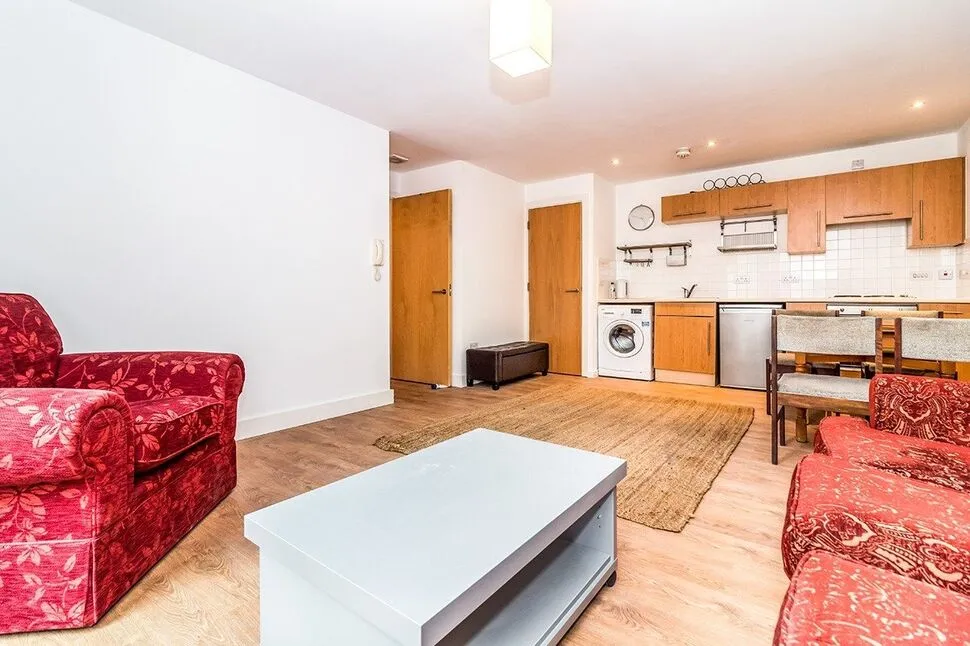 Ordsall Lane, Salford, M5, photo 2