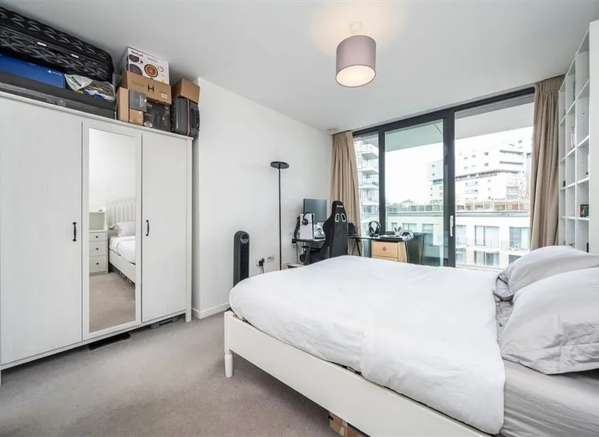 Alie Street, Aldgate East, E1, photo 8