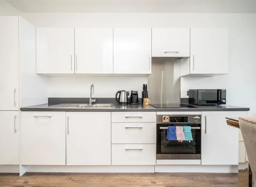 Alie Street, Aldgate East, E1, photo 5