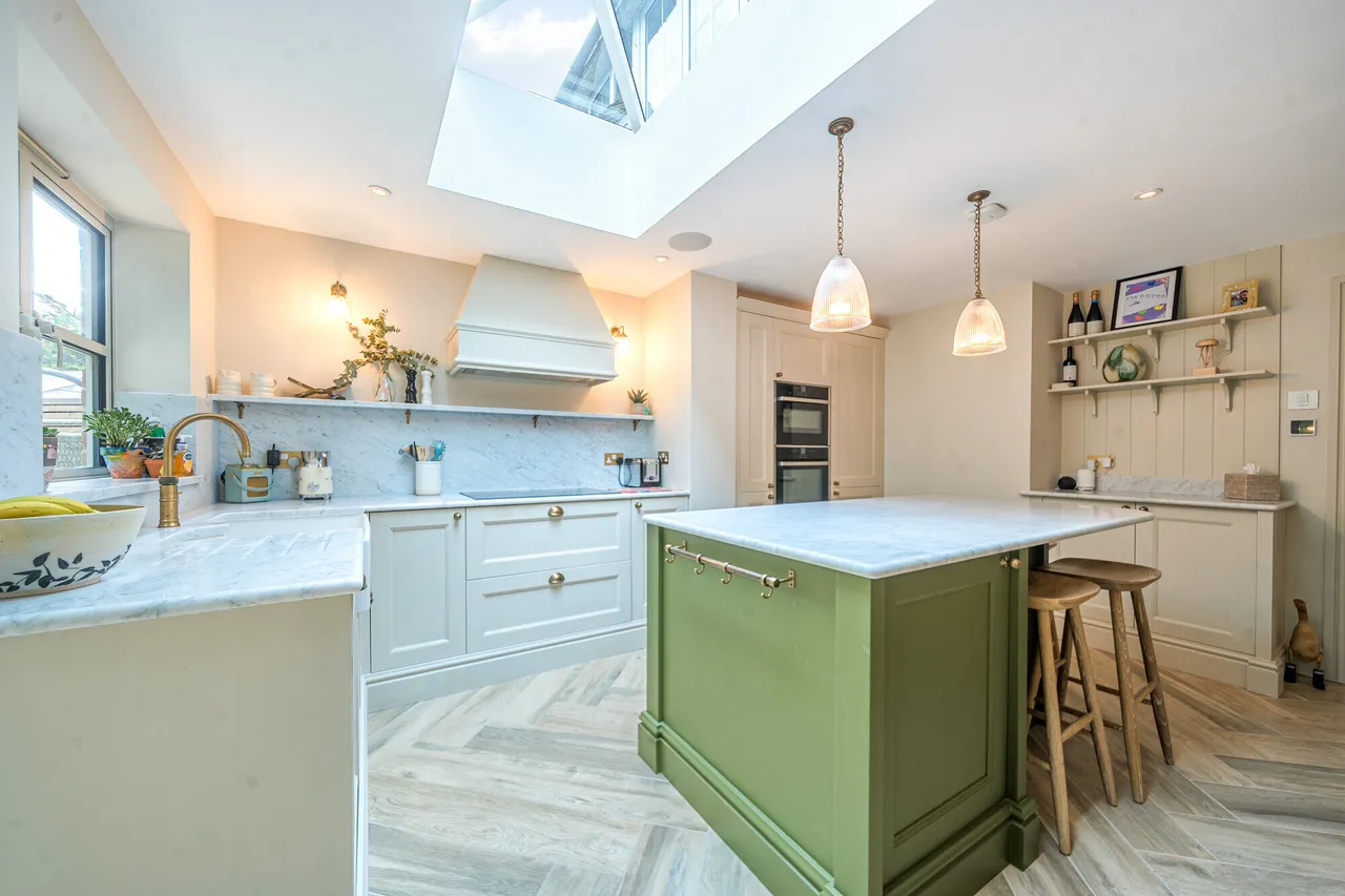 Moat Lane, Prestwood, HP16, photo 8