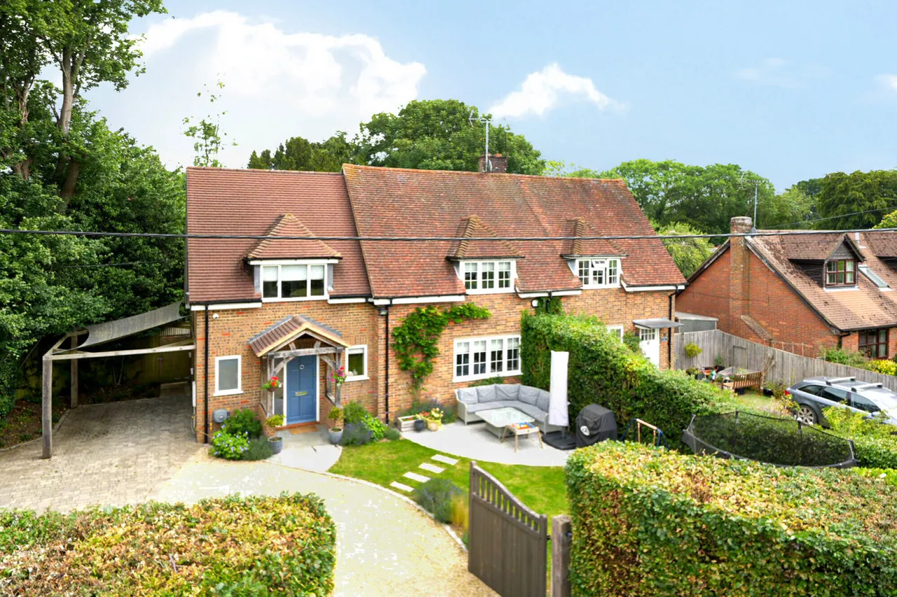 3 bed house for sale — Moat Lane, Prestwood, HP16