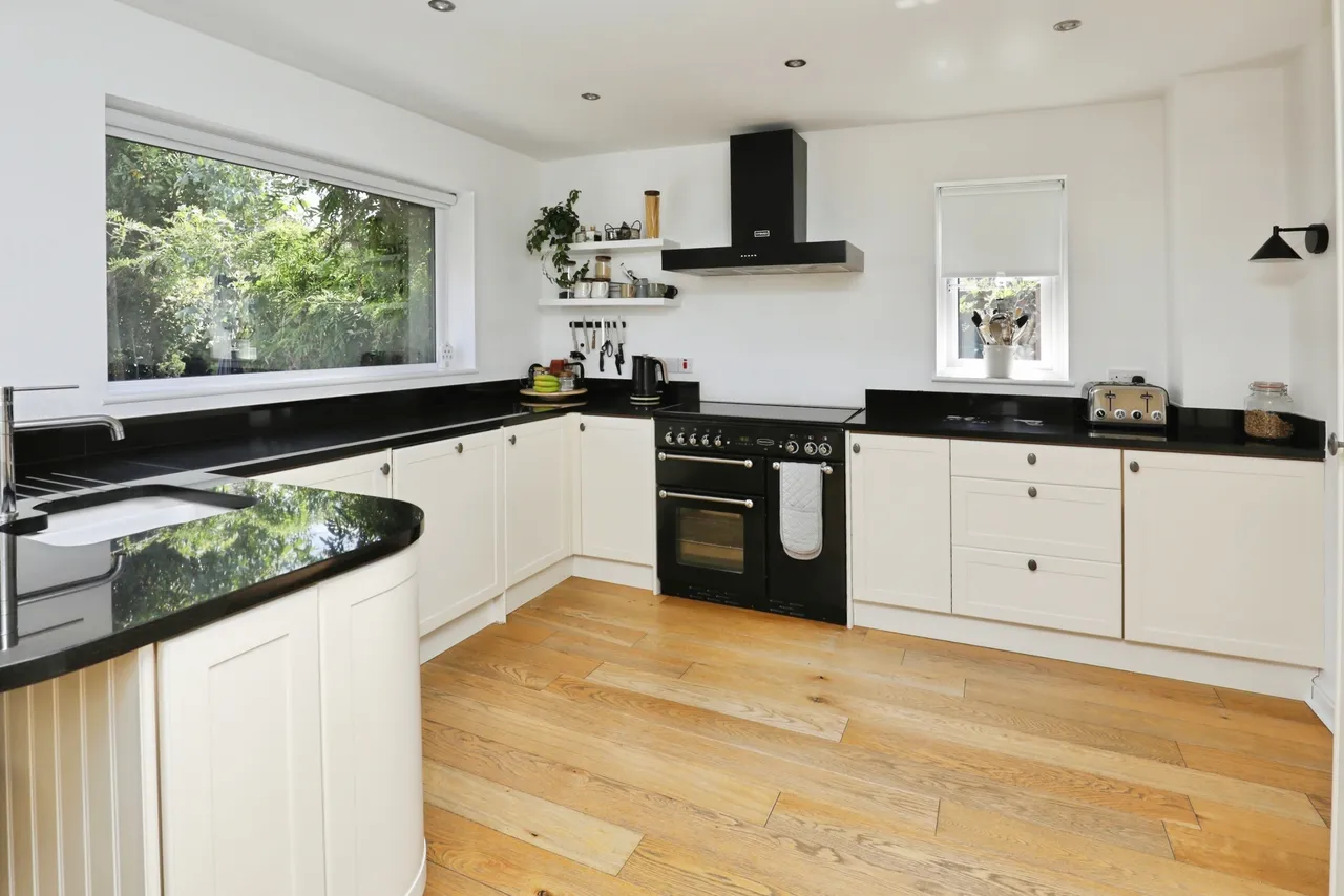 Hedingham Close, Liverpool, photo 3