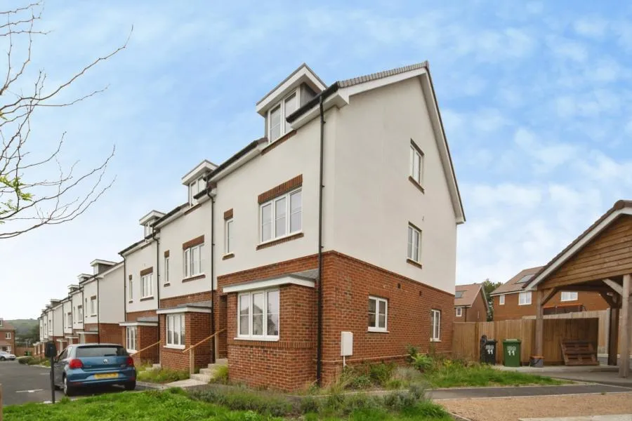 3 bed house to rent, Mason Close, St. Leonards-on-Sea, TN37