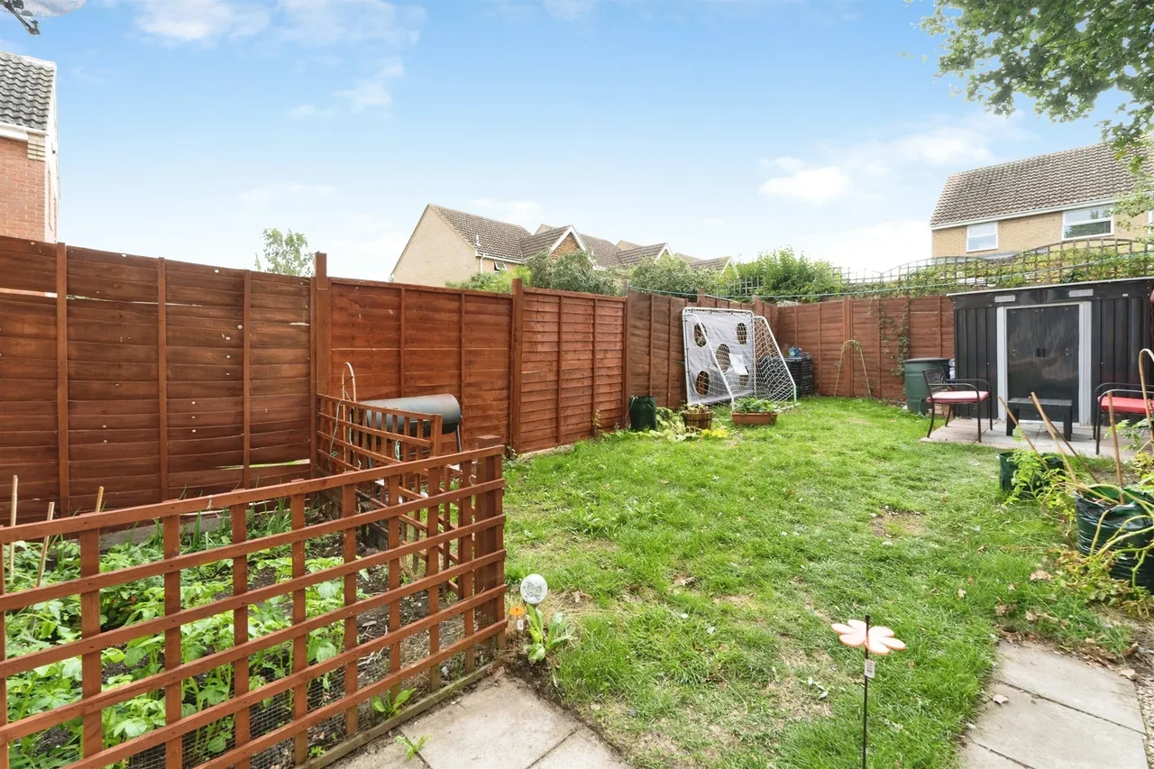 Fox Hole Close, Huntingdon, PE28, photo 5
