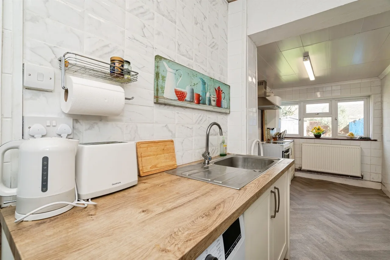 Bradwell Avenue, Bradwell, Great Yarmouth, photo 8
