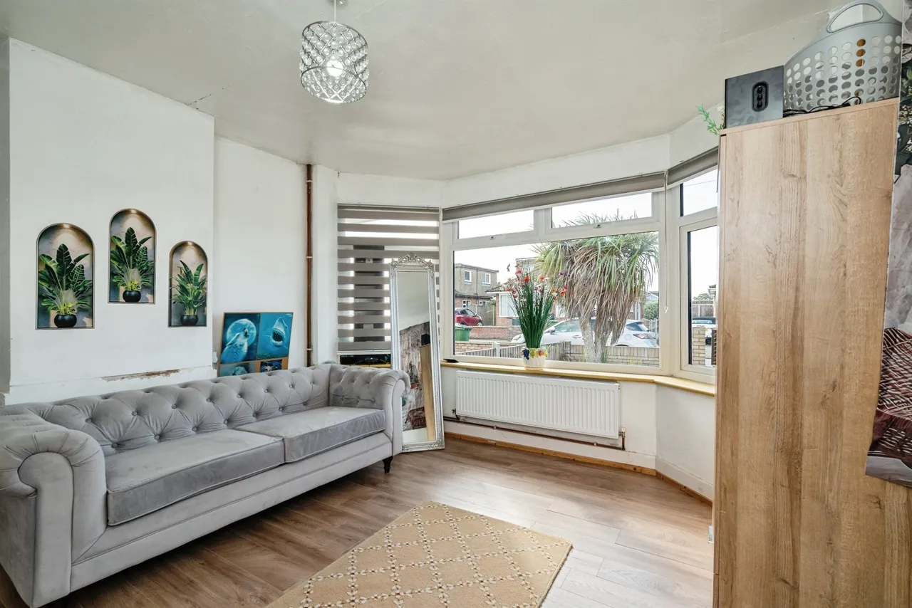 Bradwell Avenue, Bradwell, Great Yarmouth, photo 3