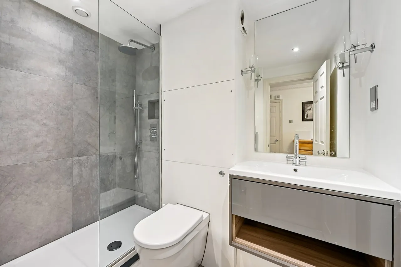 Lindsay Square, London, SW1V, photo 8