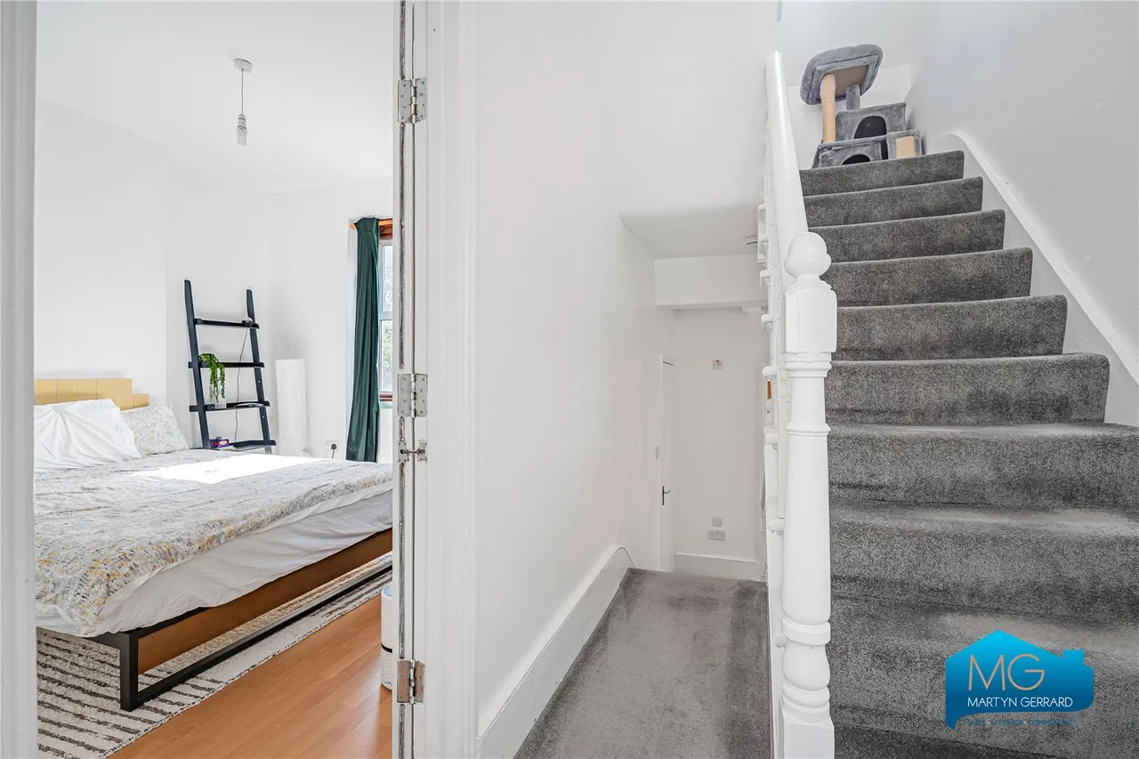 Lincoln Road, East Finchley, N2, photo 29