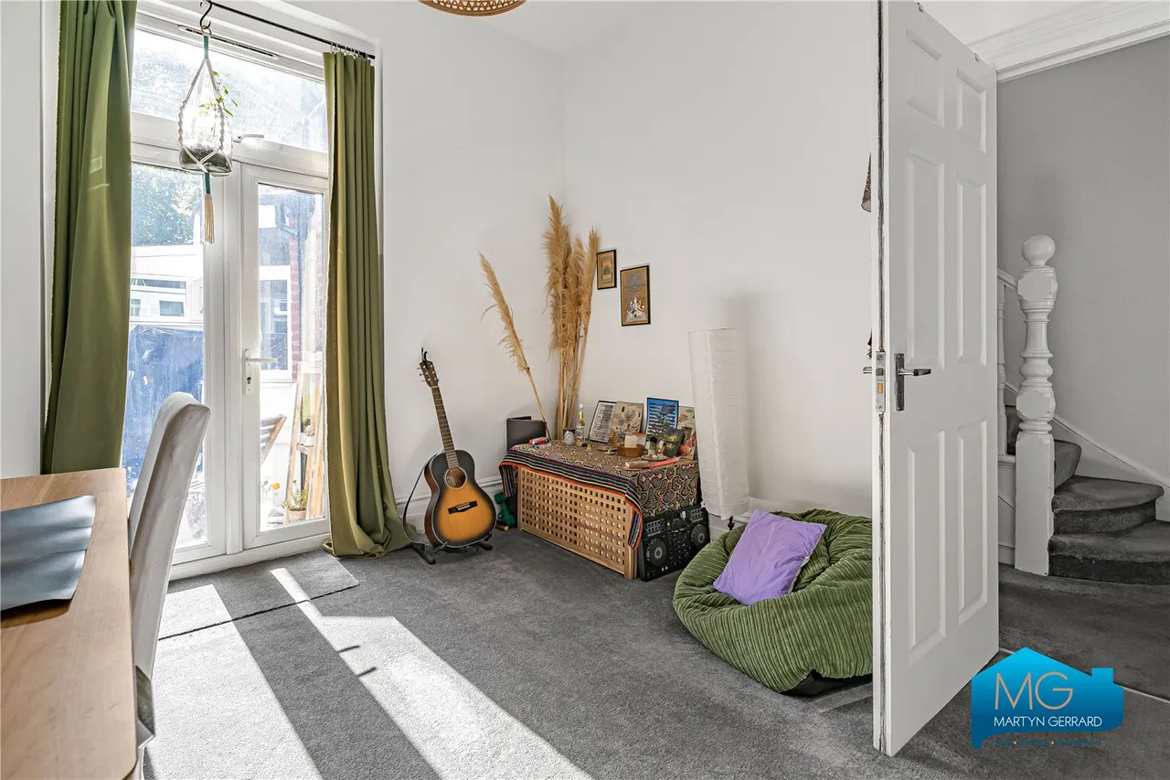 Lincoln Road, East Finchley, N2, photo 24