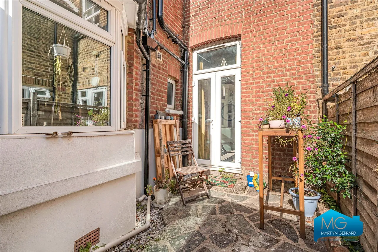 Lincoln Road, East Finchley, N2, photo 25