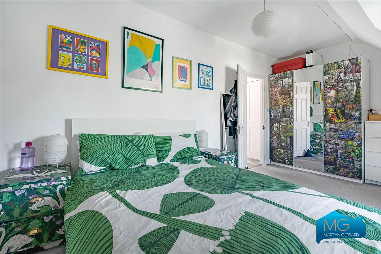 Lincoln Road, East Finchley, N2, photo 36