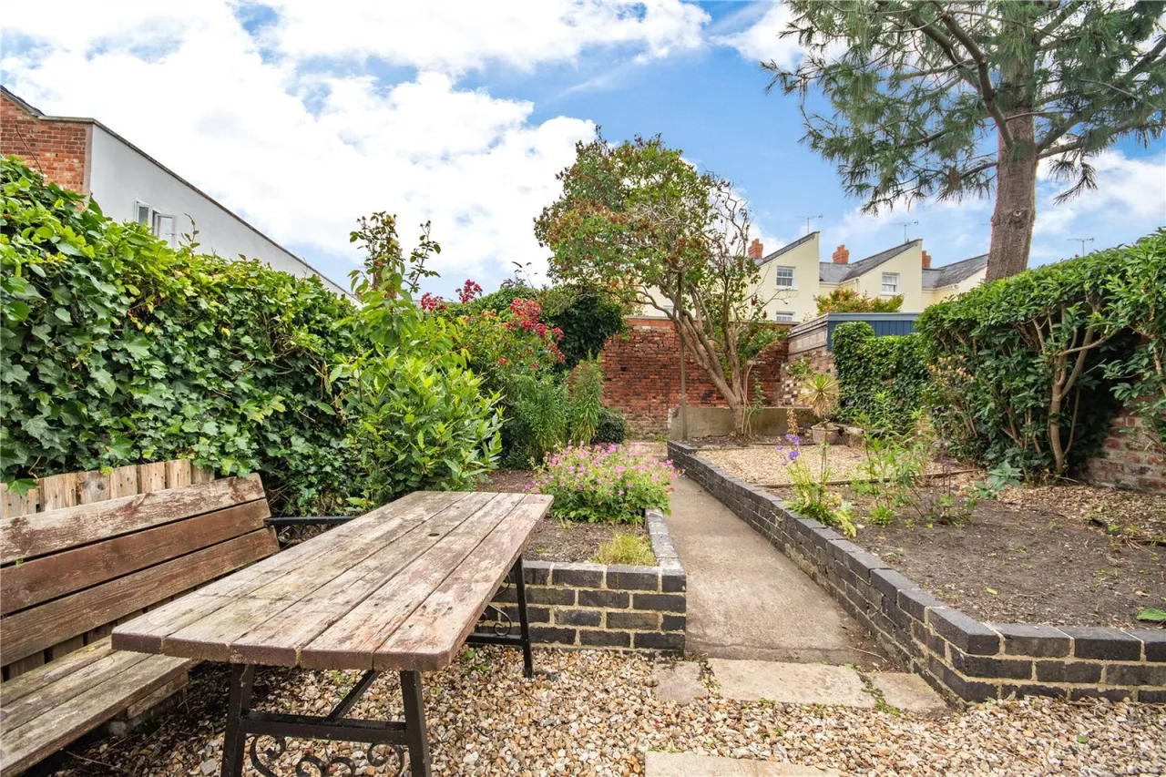Gratton Street, The Suffolks, GL50, photo 10