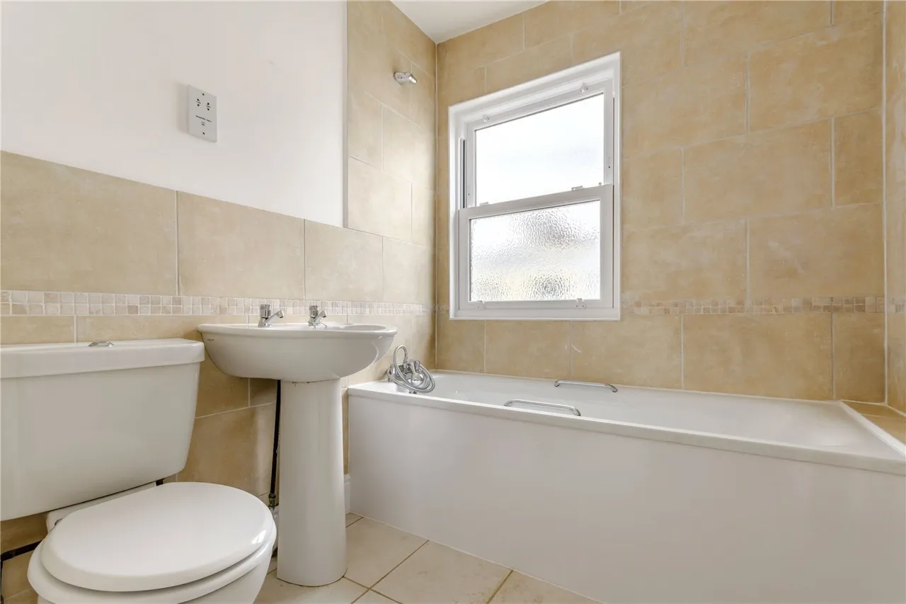 Gratton Street, The Suffolks, GL50, photo 18