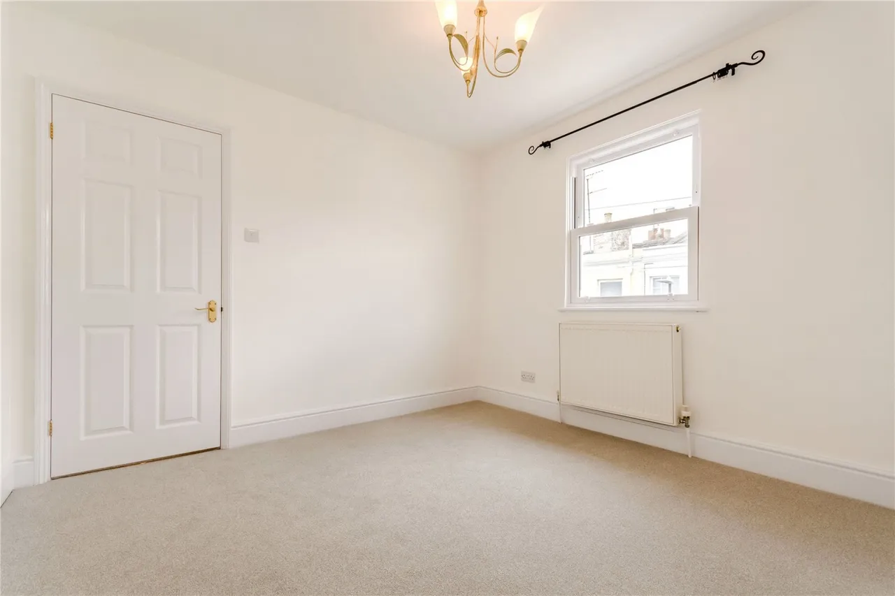 Gratton Street, The Suffolks, GL50, photo 17