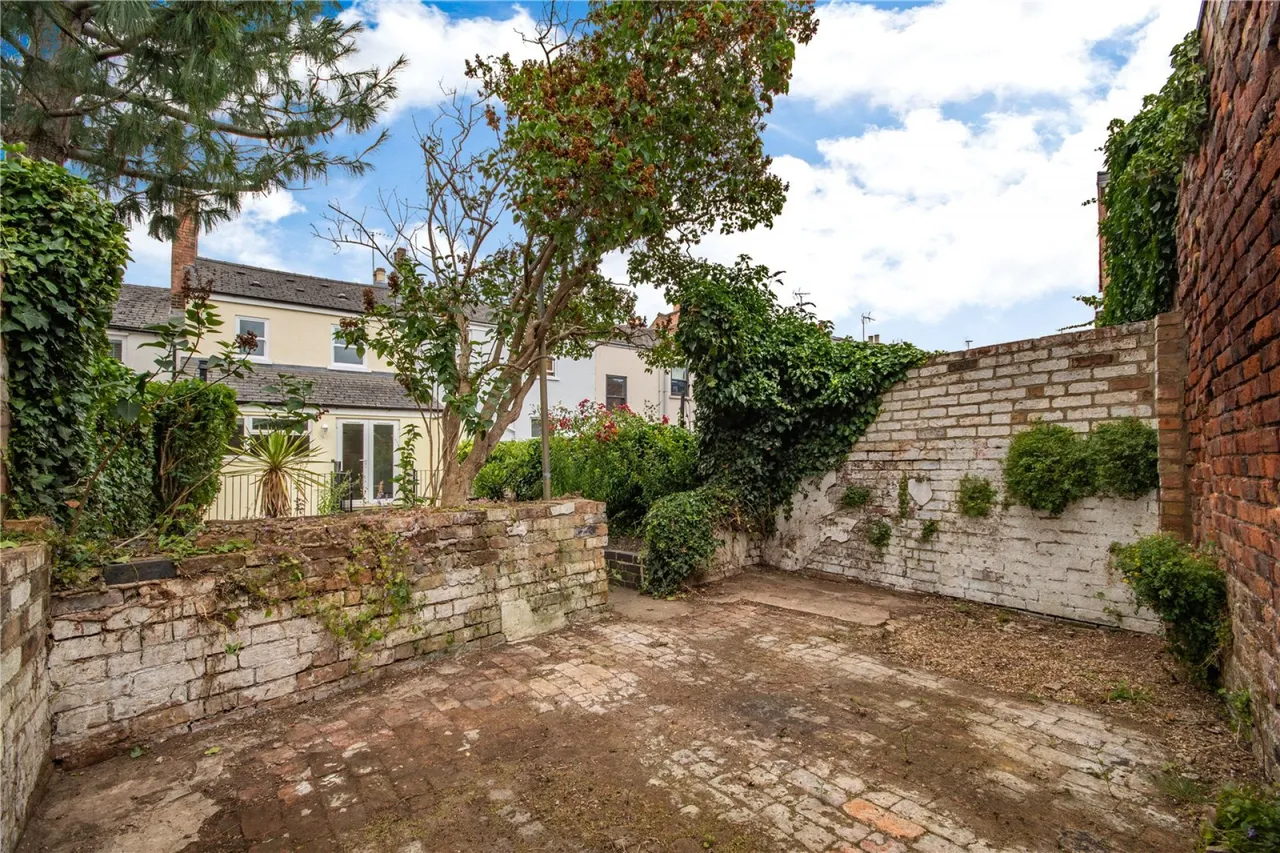 Gratton Street, The Suffolks, GL50, photo 12