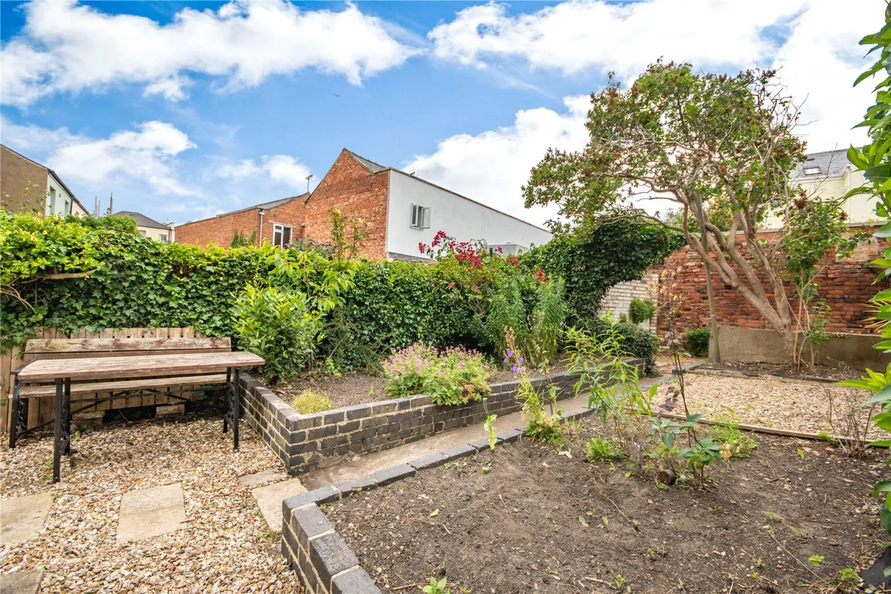 Gratton Street, The Suffolks, GL50, photo 11