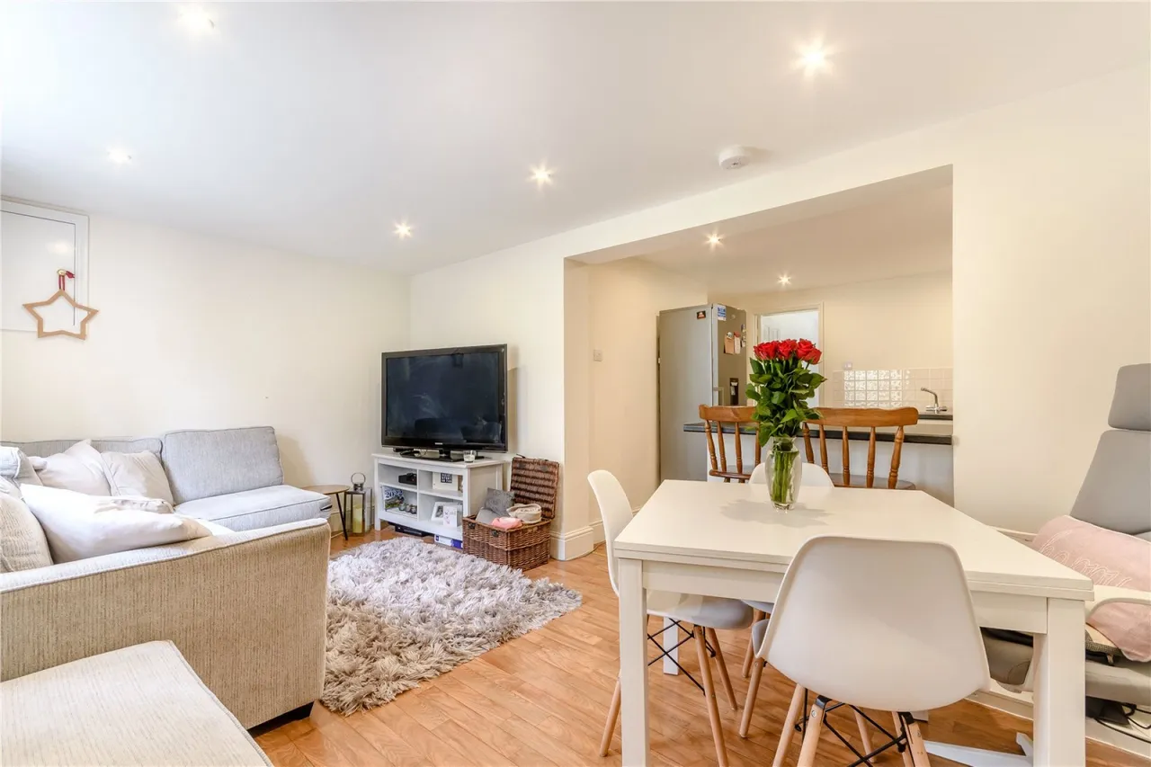 Gratton Street, The Suffolks, GL50, photo 19