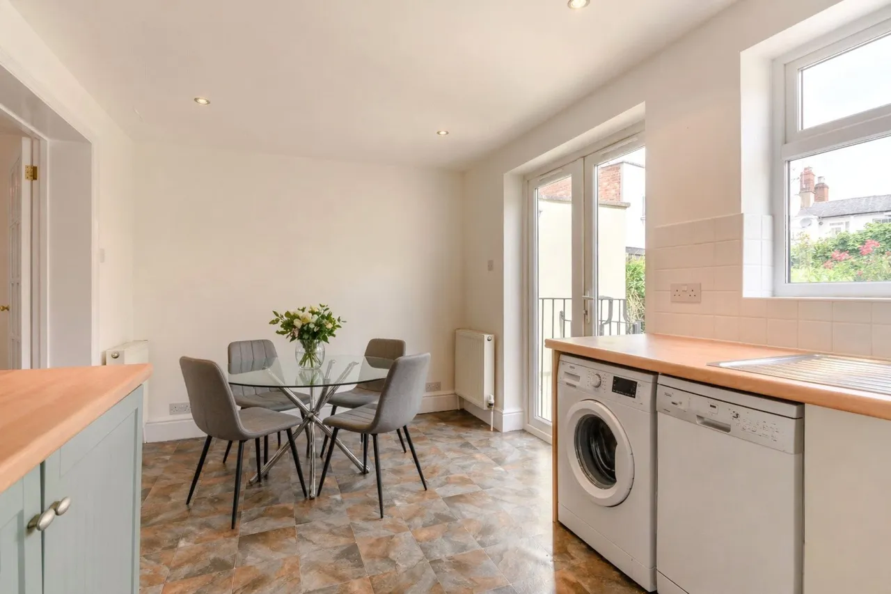 Gratton Street, The Suffolks, GL50, photo 6