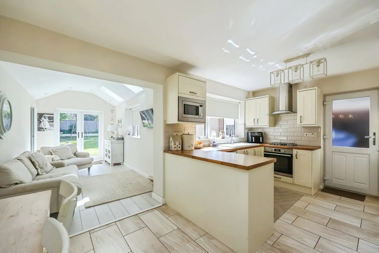 The Downs, Silverdale, Nottingham, NG11, photo 2