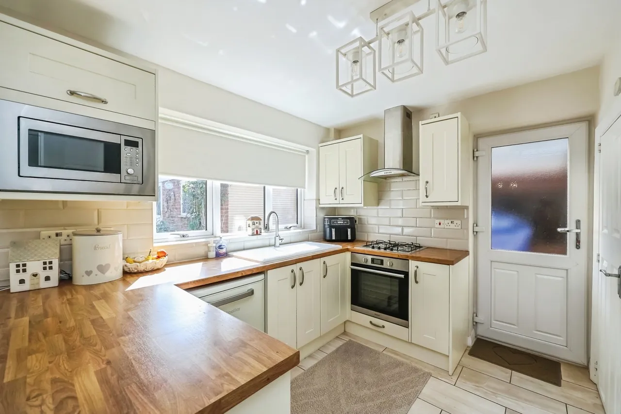 The Downs, Silverdale, Nottingham, NG11, photo 9