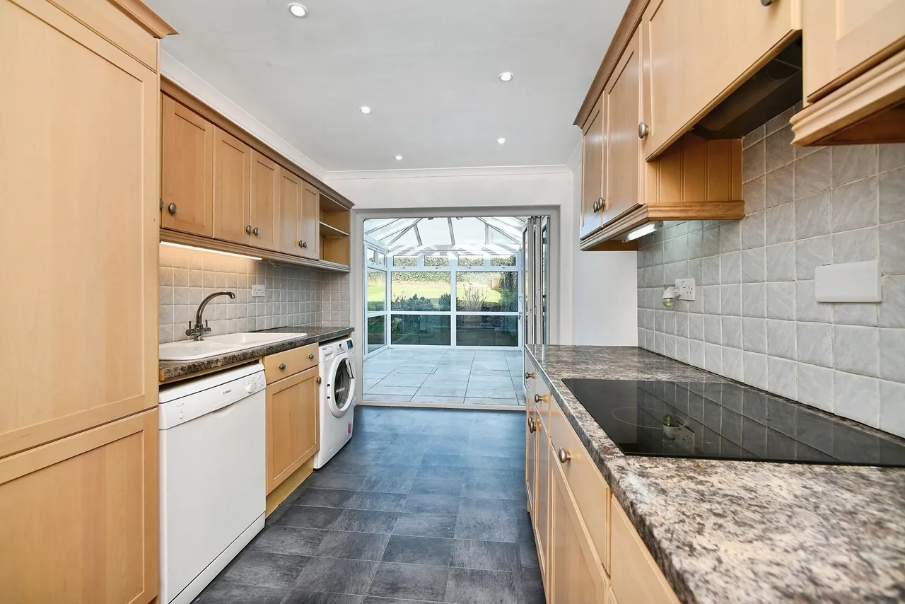 Rodmell Avenue, Saltdean, BN2, photo 15